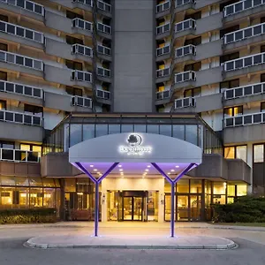 Doubletree By Hilton Отель