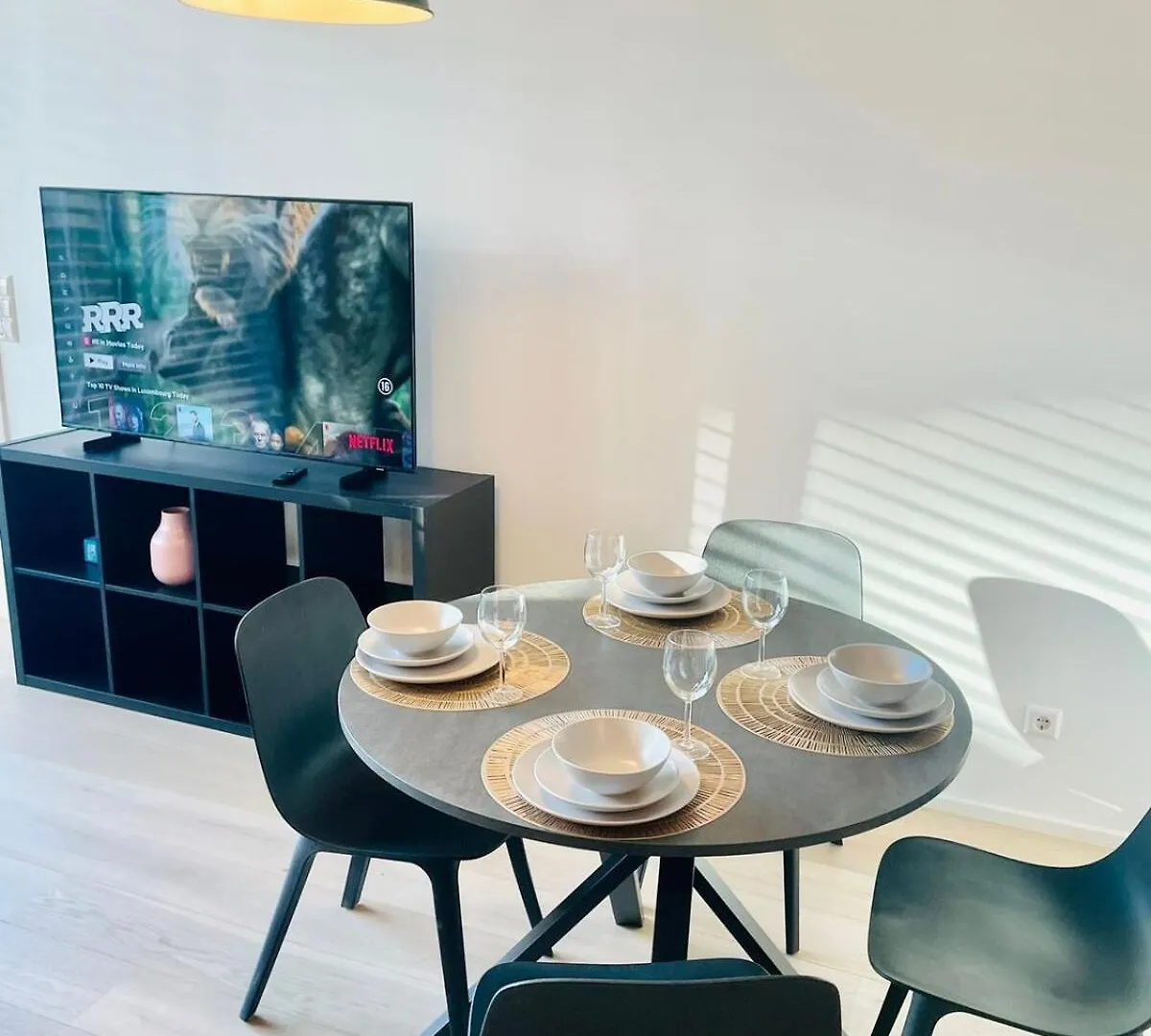 Comfortable 1 Bedroom W Terrace & Parking-Chiny1 Luxembourg 0*,  Luxembourg
